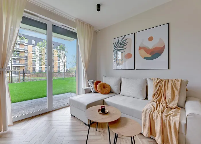 Ptasia 55 Prestige With Garden By Bookinghost Apartment