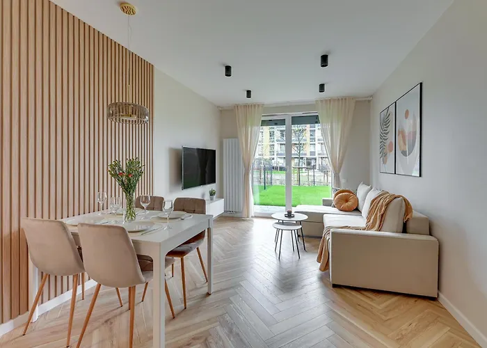 Ptasia 55 Prestige With Garden By Bookinghost Apartment