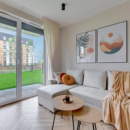 Ptasia 55 Prestige With Garden By Bookinghost Apartmán