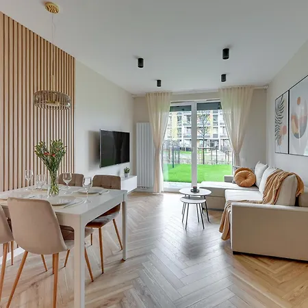 Ptasia 55 Prestige With Garden By Bookinghost Apartman