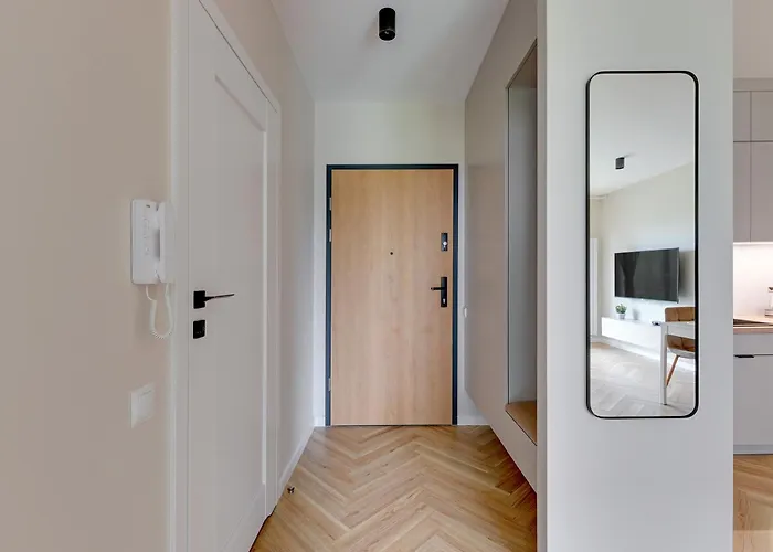 Ptasia 55 Prestige With Garden By Bookinghost شقة